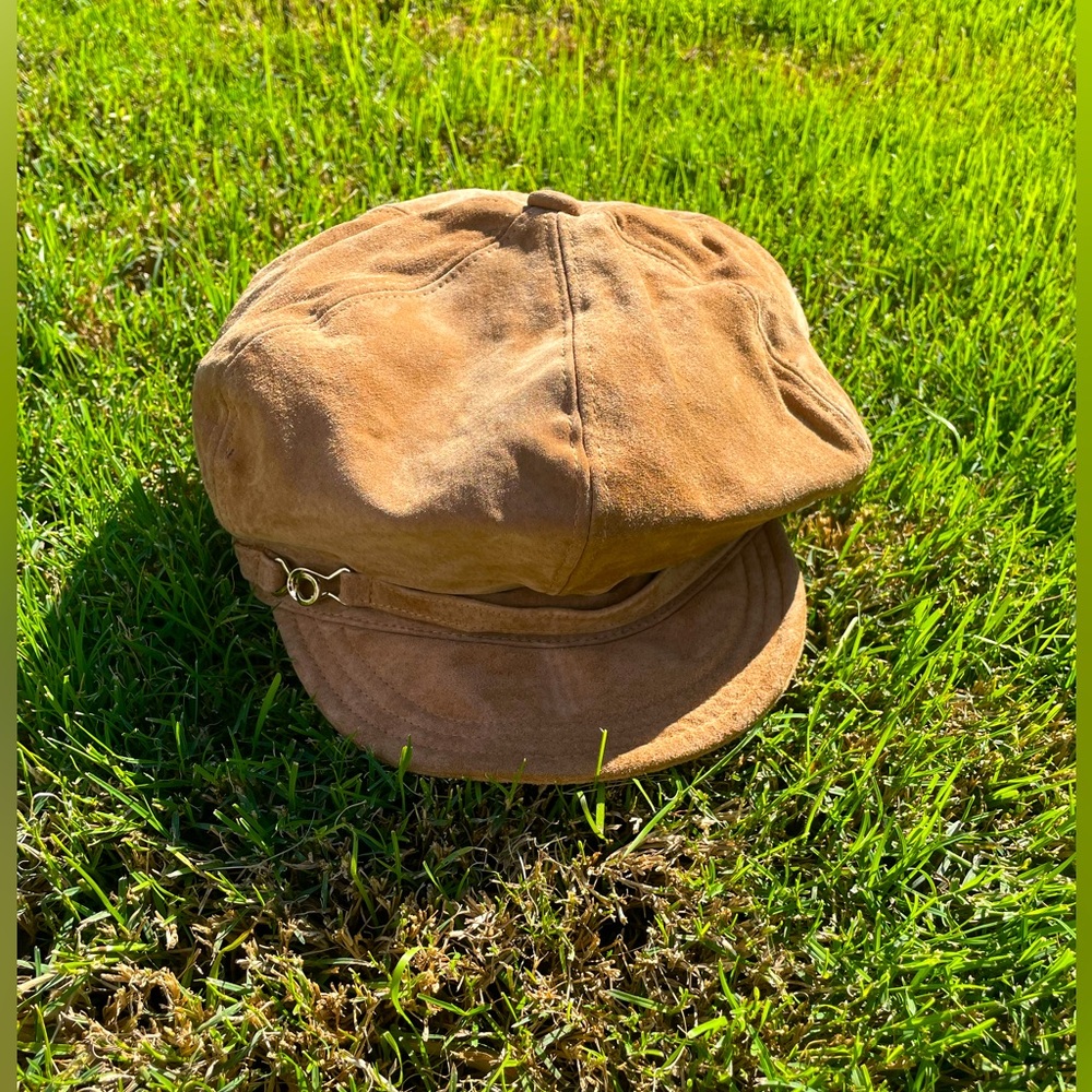 Women’s Suede “Newsboy” Hat